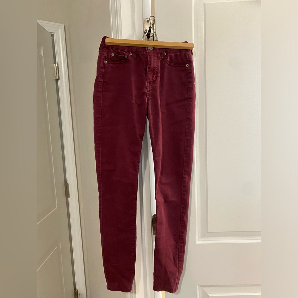 Maroon high waisted jeggings, 00